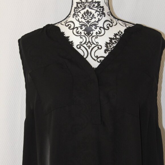 FALL SALETorrid Harper Georgette Black Sleeveless Pullover, 0 Large 12 Pre-Loved - Picture 3 of 11